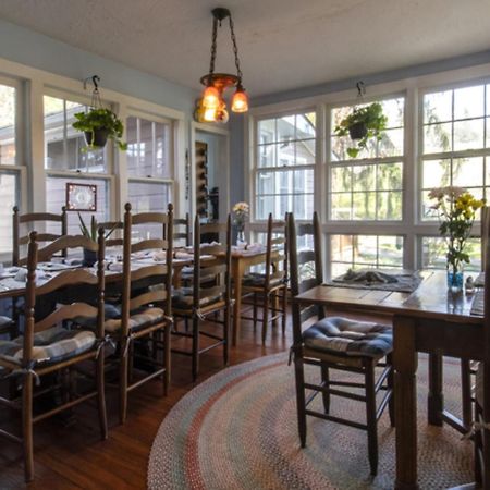 Folkestone Inn Брайсън Сити Екстериор снимка
